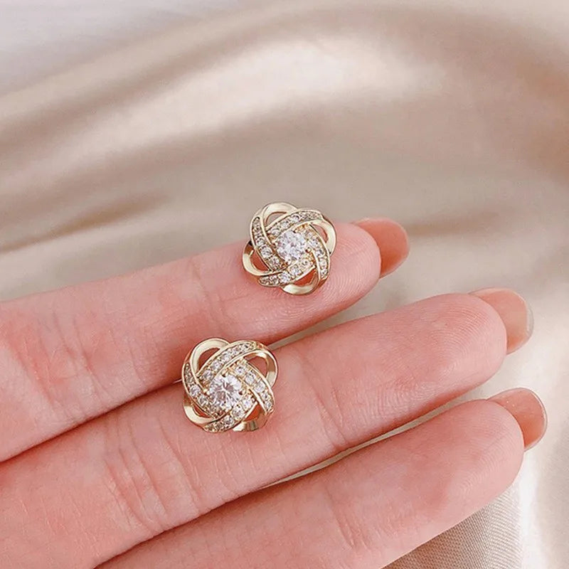 Pendientes de circonita de lujo ligeros con forma de cruz, sencillos, fomas geométricas. Regalos para bodas o fiestas para mujeres.